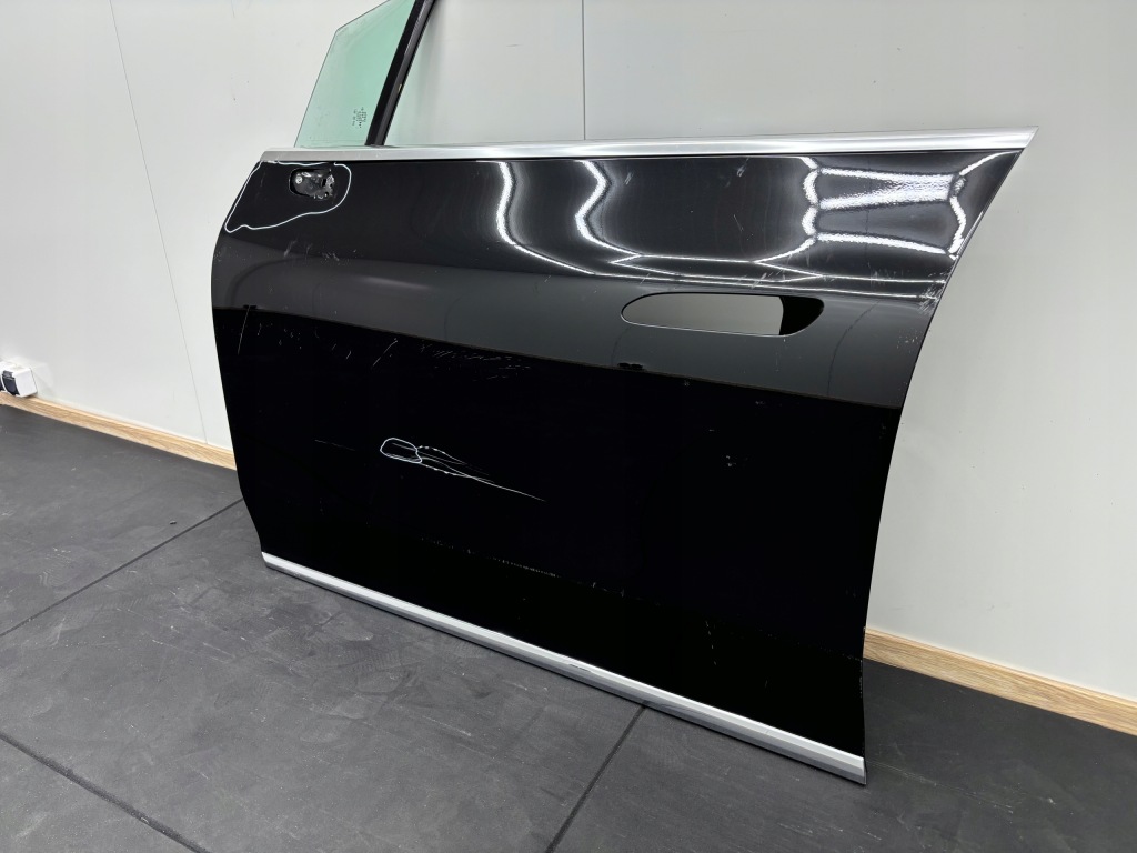 Mercedes eqe w295 295 двері ліва передні перед poznań ==giełda== Ціна