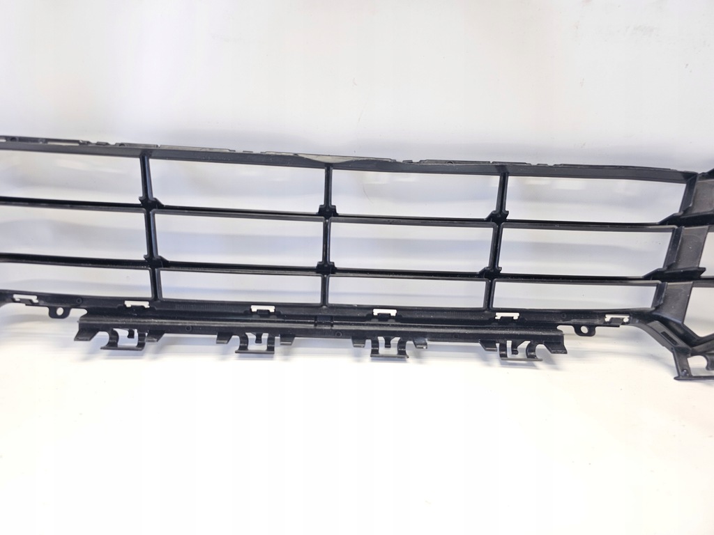 фото №8, Решётка средняя бампера bmw x1 f48 lift lci 19-21