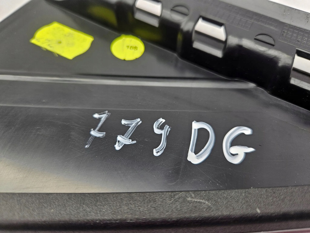 фото №6, Audi q3 f3 2019 правая сторона молдинг прокладка стекло дверь передних