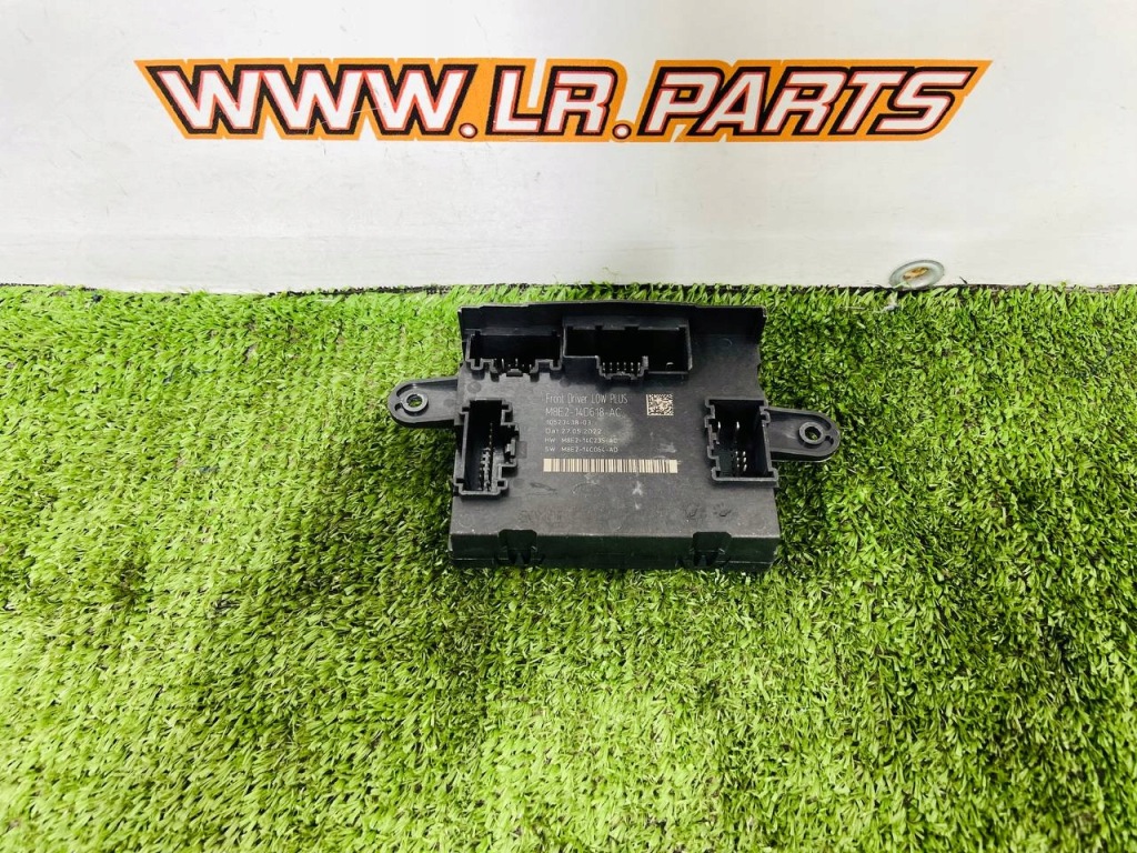 Купити Блок керування дверей водія range rover l460 m8e2-14d618-ac