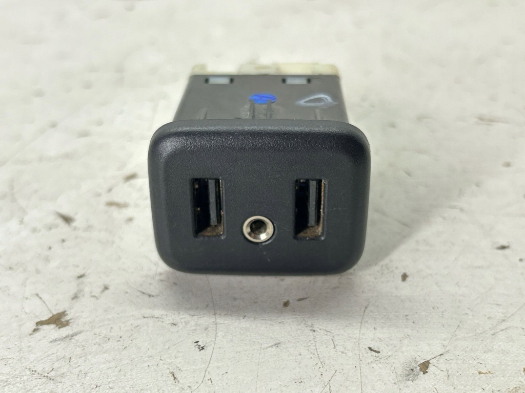 фото №1, Buick encore i 2021 роз'єм / з'єднувач usb