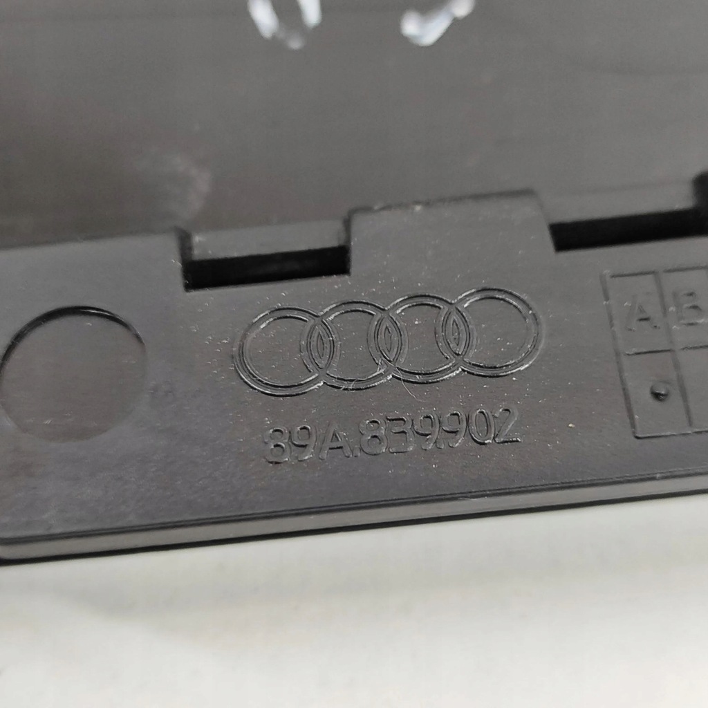 фото №9, Audi q4 sportback e-tron 2022 левая сторона защита верхний стойка / b