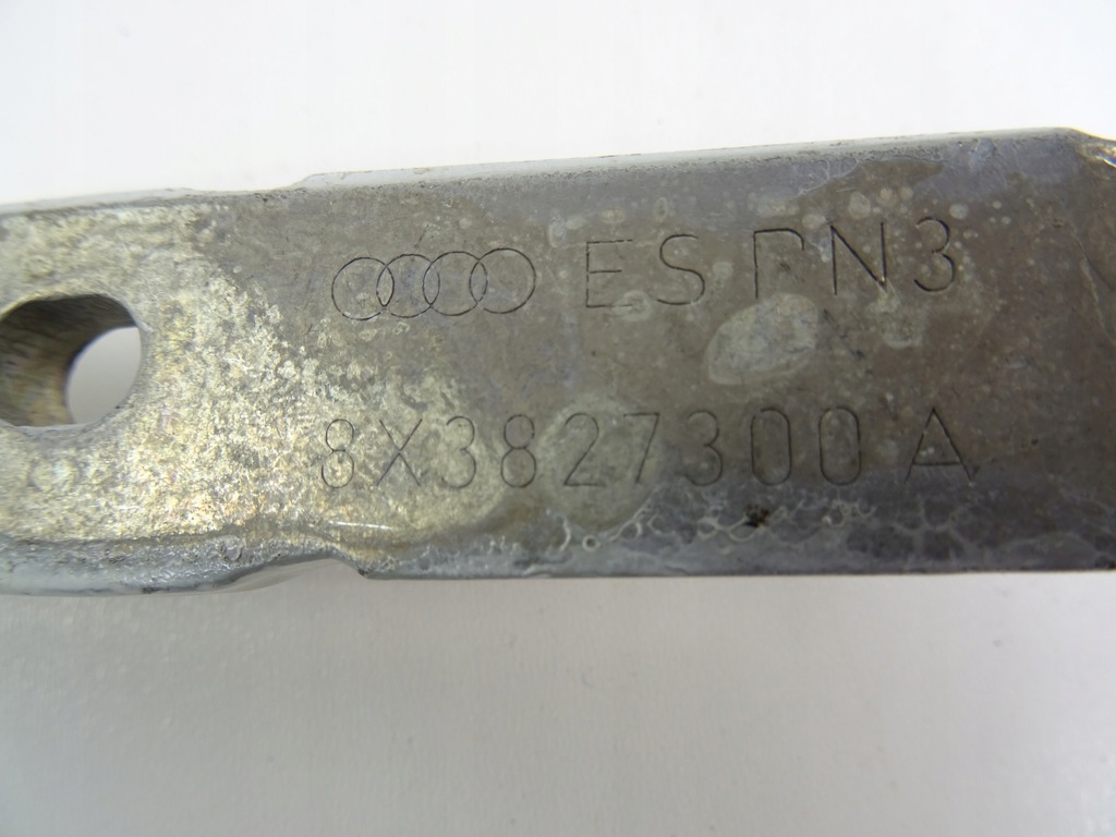 фото №6, A1 петля крышки багажника правый 8x3827300a 2013