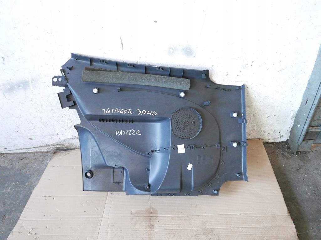 фото №6, Обшивка багажника правый задняя renault twingo ii phi