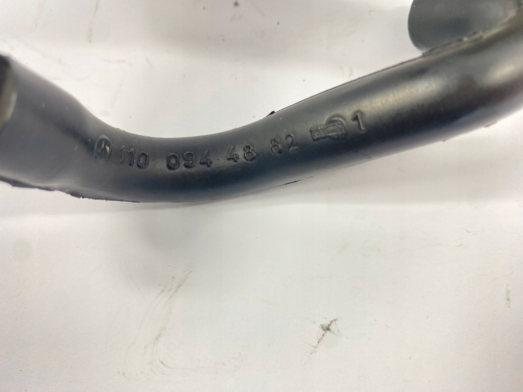 Пабтрубок  шланг воздуха вентиляция картера mercedes w123 w126 r107 280 m110 1100944882 Киев