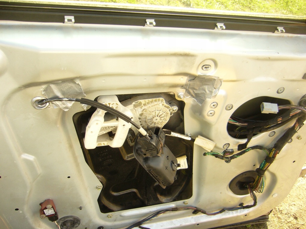 фото №1, Land rover discovery iii 3 -механизм стекло левый перед - электрический