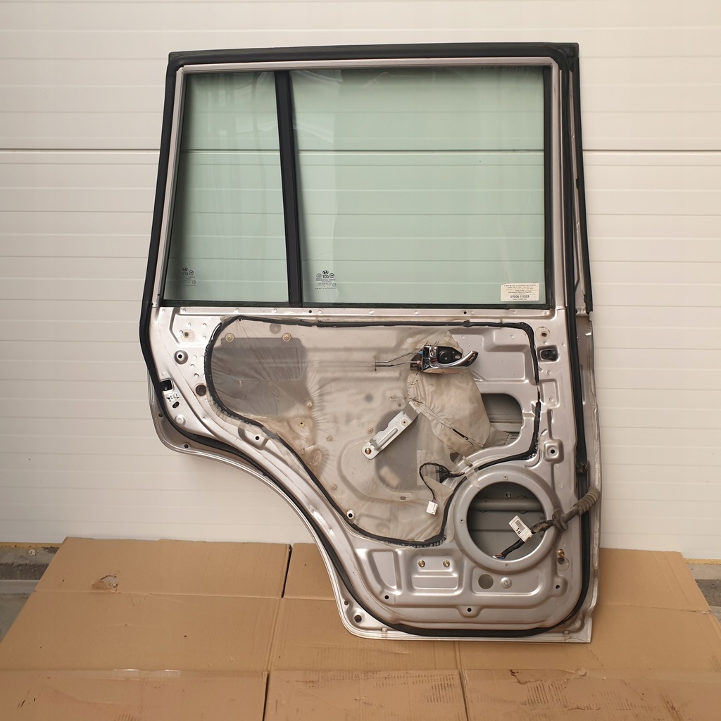 фото №8, Дверь левый задняя полный terracan 04r