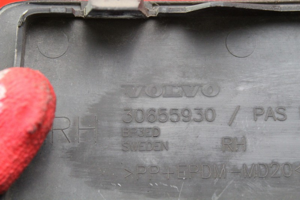 Решётка бампера правая czarna 30655930 volvo s80 2 ii 06-09 с Разборки