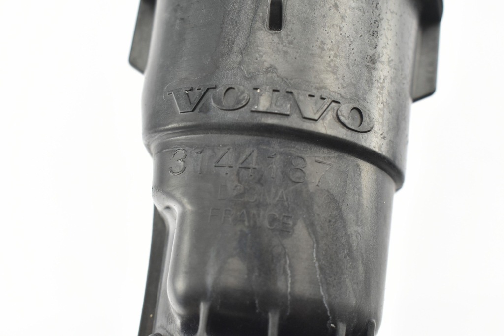 фото №3, Шланг труба інтеркулер 3144187 2.0d v40 ii