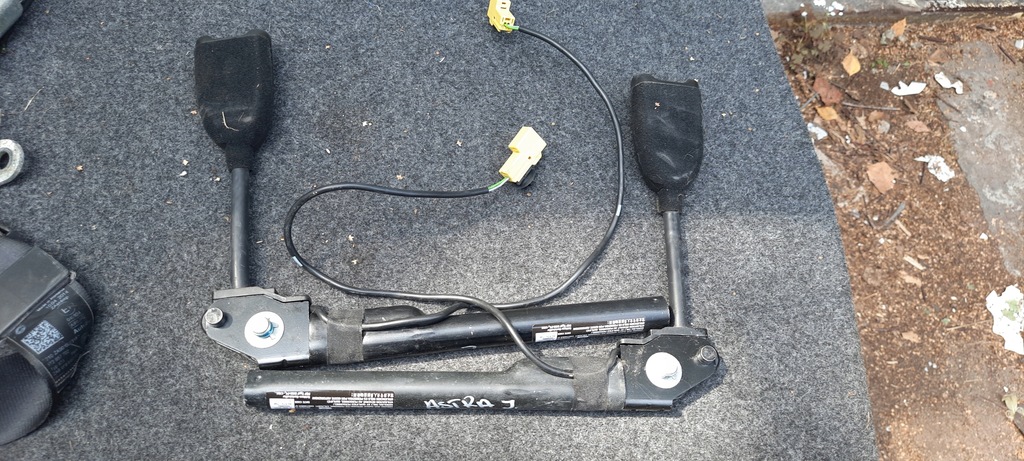 фото №1, Astra j натягувачі ременів безпеки