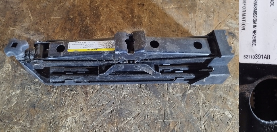 фото №1, Домкрат chrysler voyager v 52110391ab гарантия