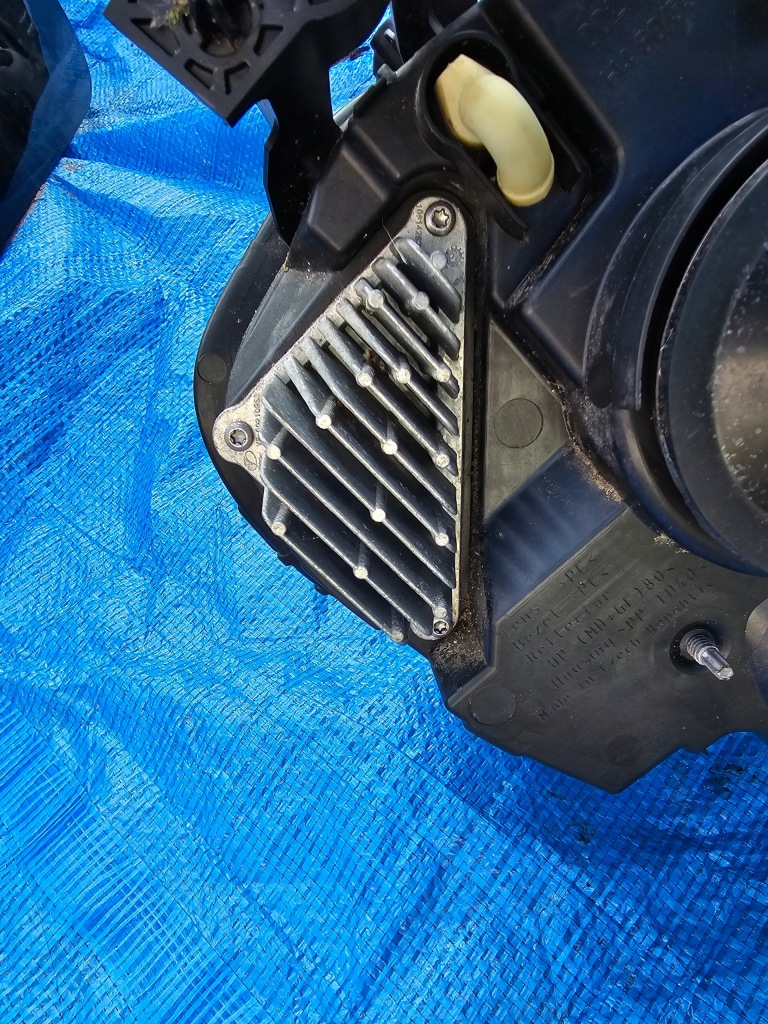 Фара левая renault twingo 3 3 рестайлинг  led 260602593r с Разборки