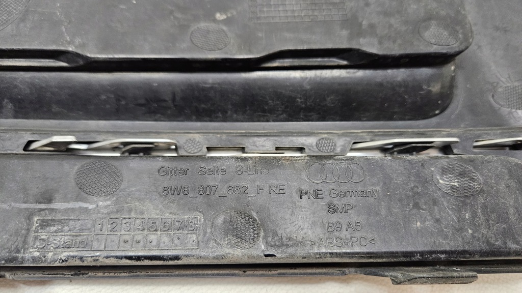 фото №6, Решётка бампера правая audi a5 s-line black 8w6807682f