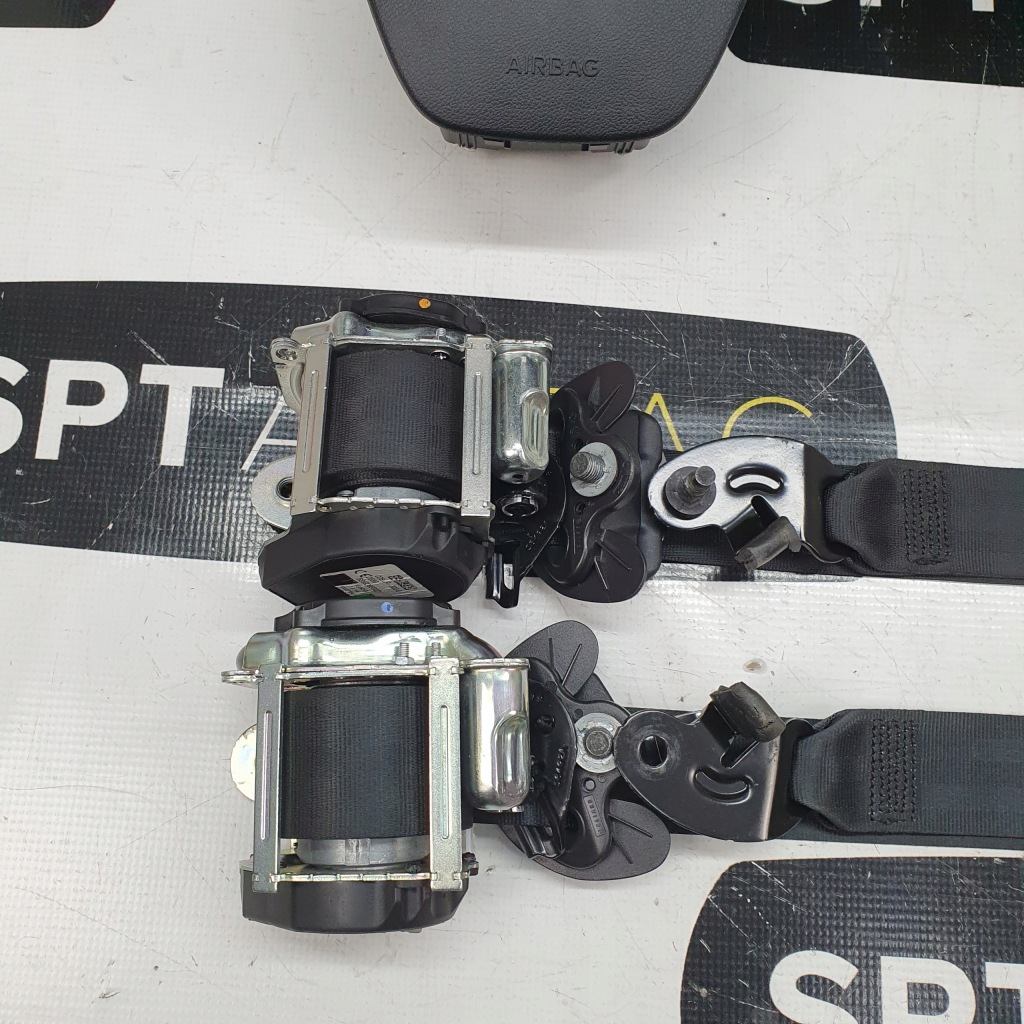 Focus iv 4 mk4 приборная панель панель  подушки безопасности ремни подушка безопасности Киев