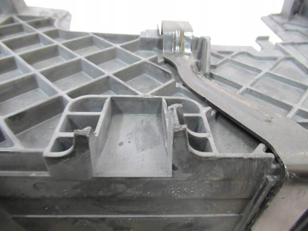 Основание аккумулятор 244460010r megane 3 08- в Украине