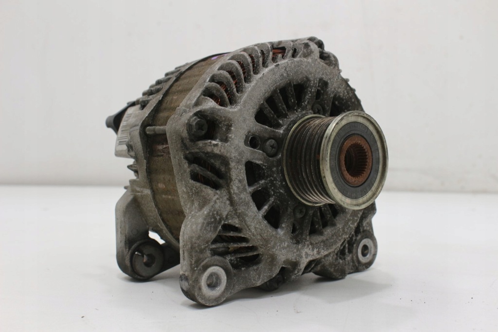 Генератор 8200654785 renault 2.0 dci Зі Шроту