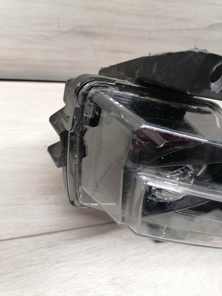 фото №14, Tesla y протитуманна фара led правий перед 1624798-00-a