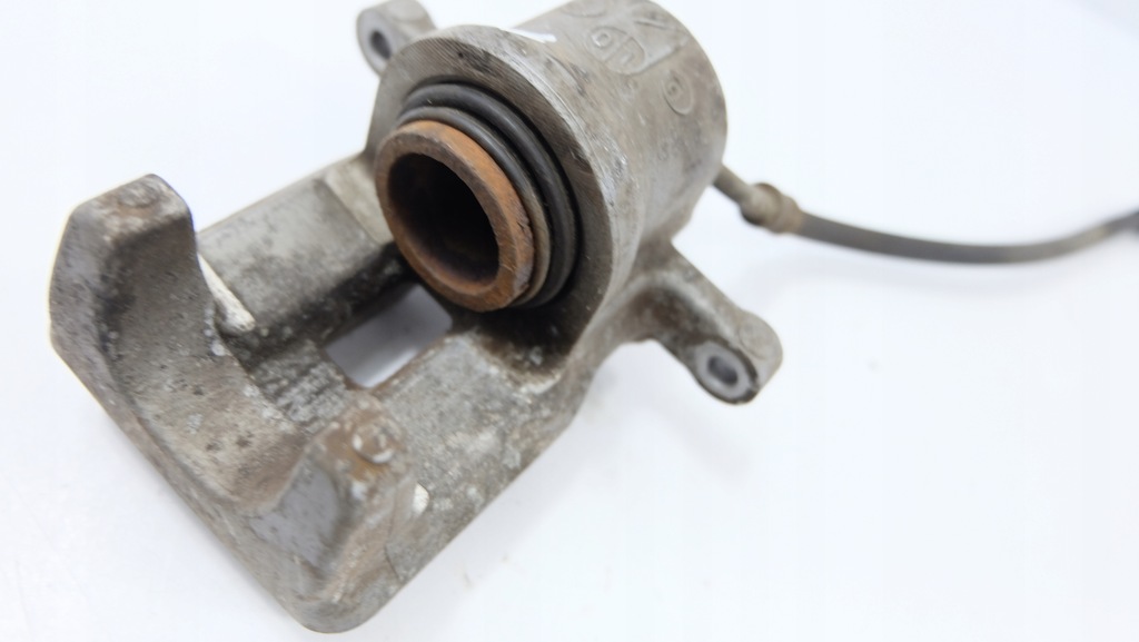 фото №6, Toyota rav4 iii суппорт тормозной правый задняя