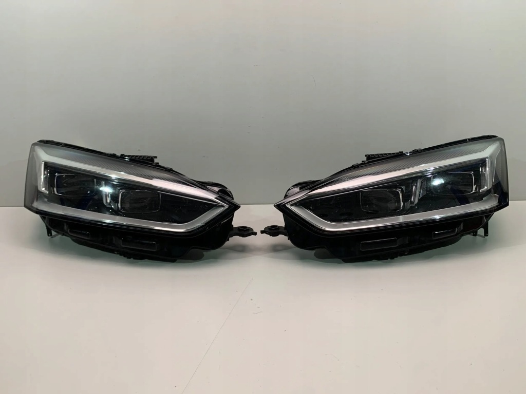 фото №1, Audi a5 8w лампи перед передні full led повний uk