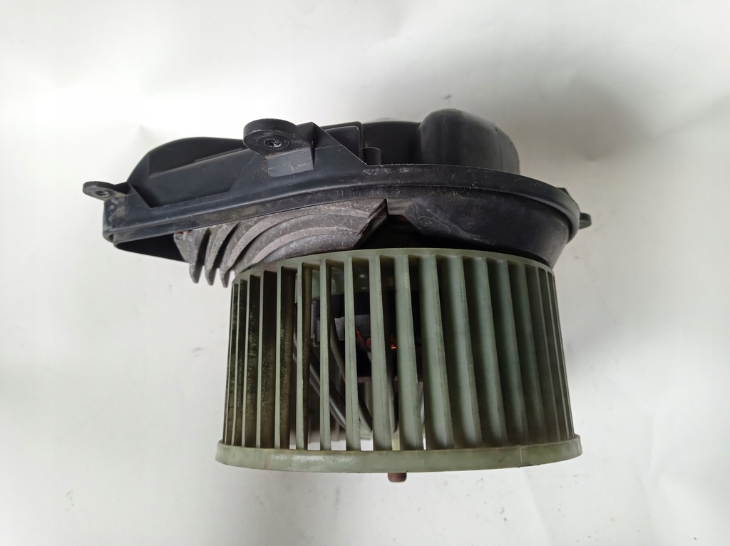 фото №9, Воздуходувка вентилятор peugeot 306 740121233f