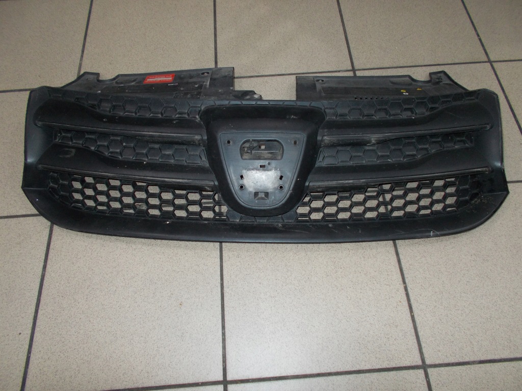 фото №1, Решётка радиатора dacia sandero logan ii 12- 623107634r