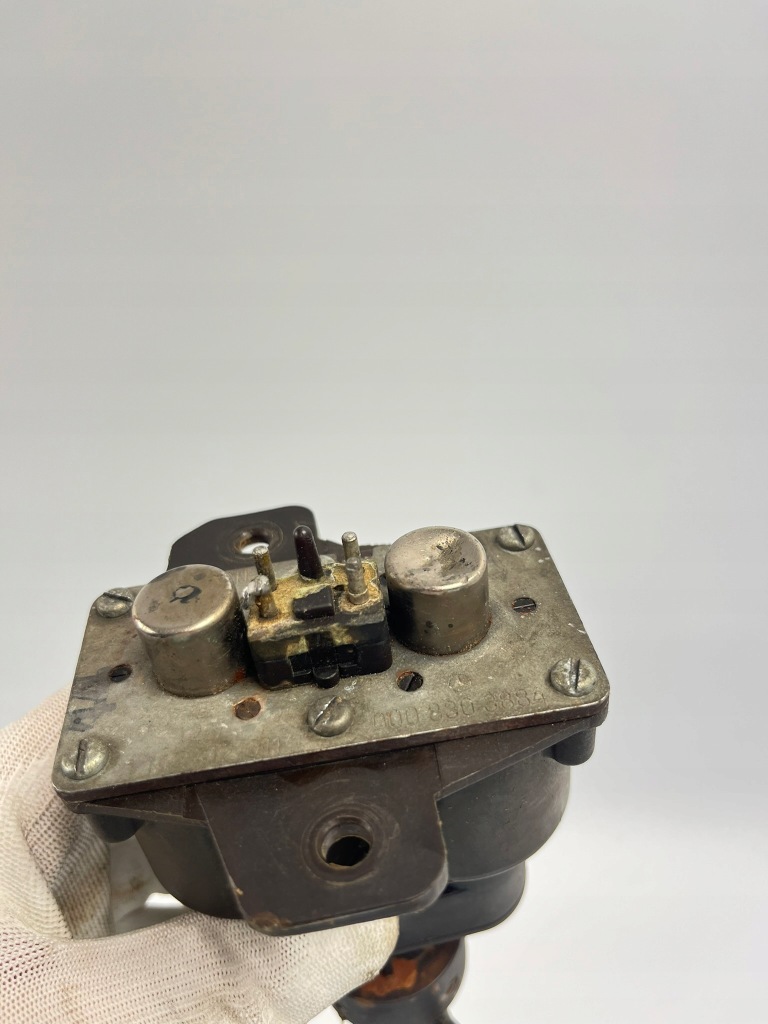 Купить Клапан отопления mercedes w126 c126 se sel sec 0008303884 1147412011