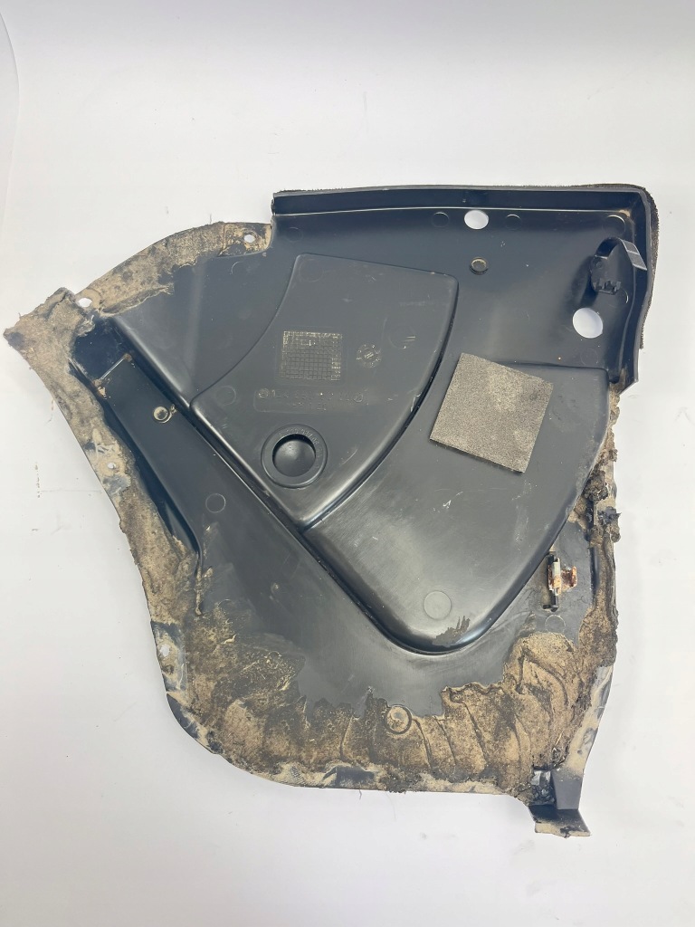 Купити Захист пластик правий задній задній mercedes w124 cabrio 1246906330