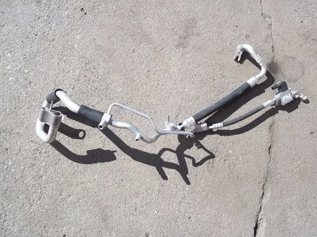 фото №1, Провода кондиционера mercedes c w205 a2058307301