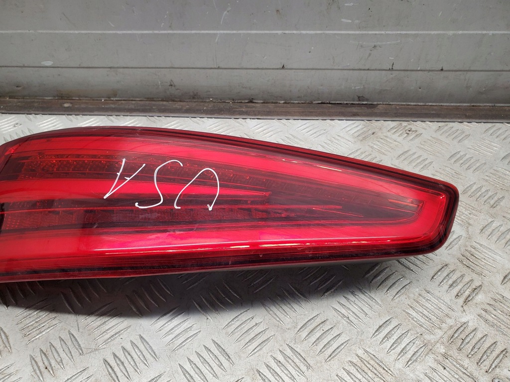 фото №9, Audi q3 8u 8u0945093d задняя сторона левая лампы задние