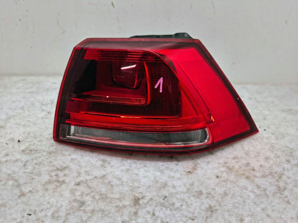фото №1, Лампа права задня volkswagen vw golf vii 7 5g0945096