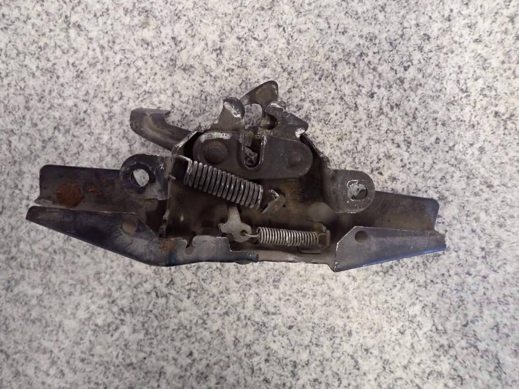 фото №4, Corolla verso 04-09 замок капот