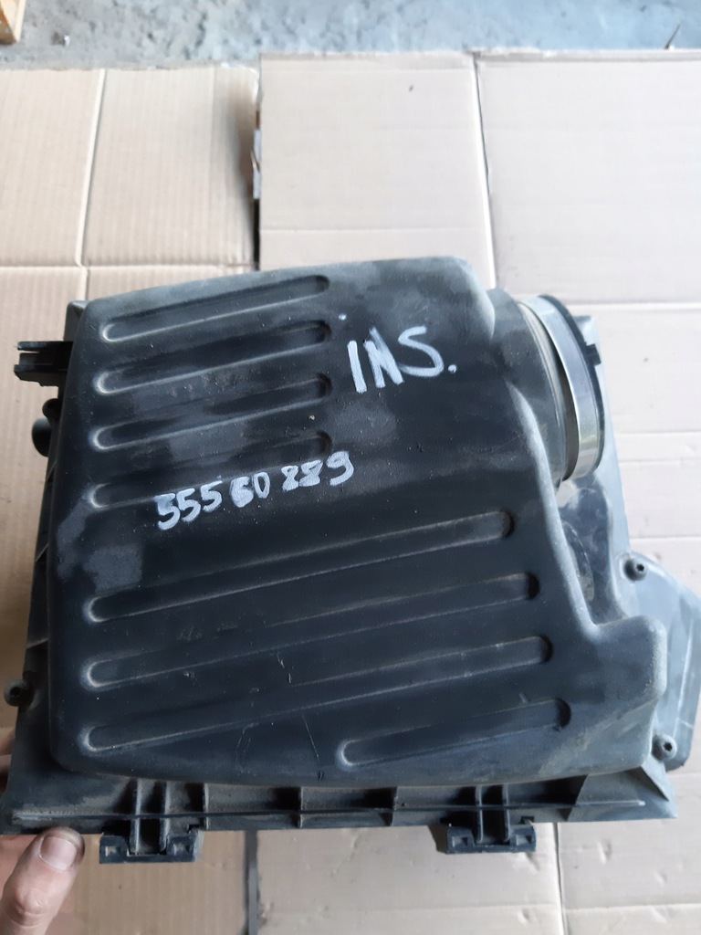 фото №1, Корпус фільтра повітря opel 55560889