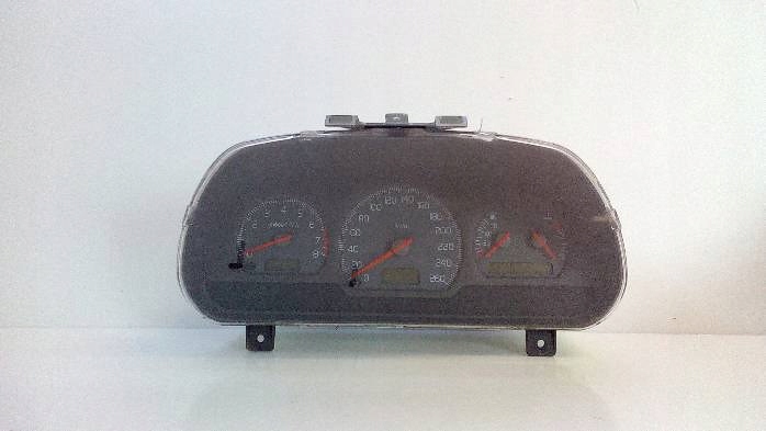 фото №8, Счетчик volvo v40 1,6 b 1997r. 30857575h