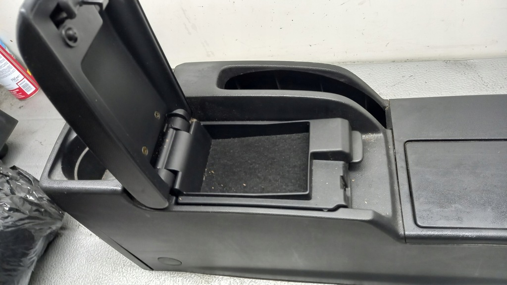 фото №4, Підлокітник mazda 5 06r 2.0crd van