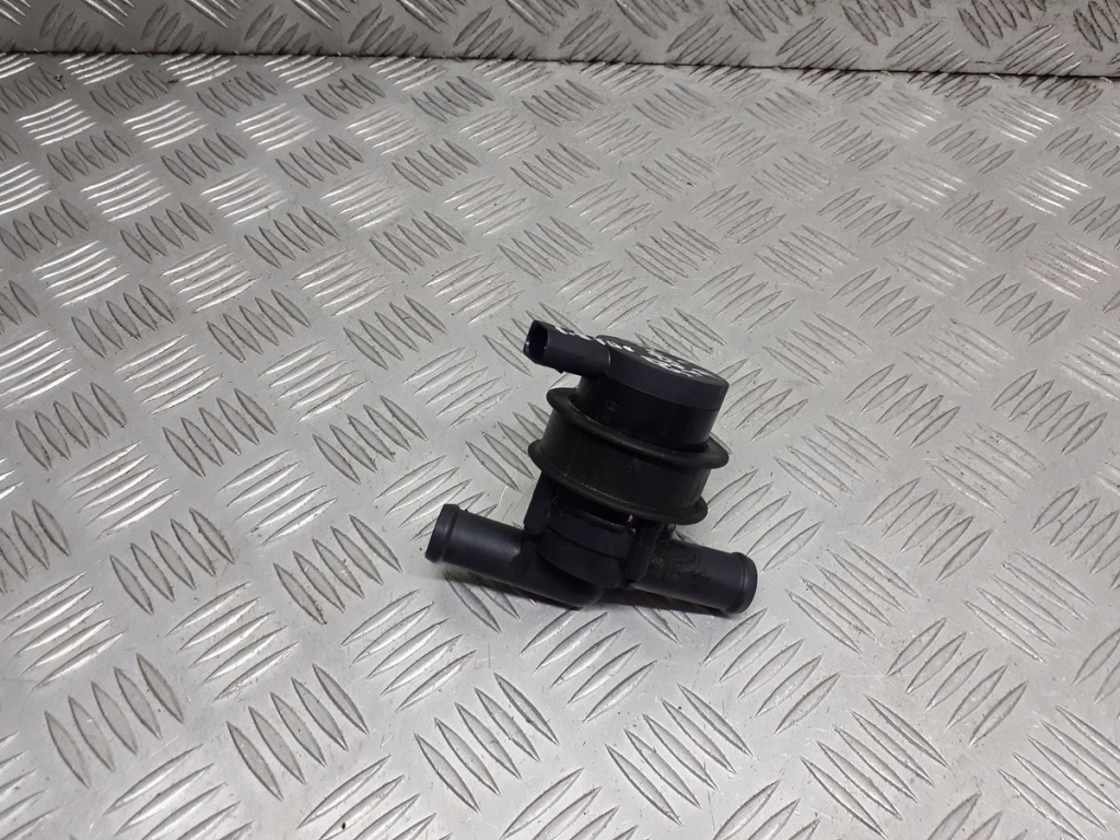 фото №1, Корпус термостата vw passat b5 1.9 tdi