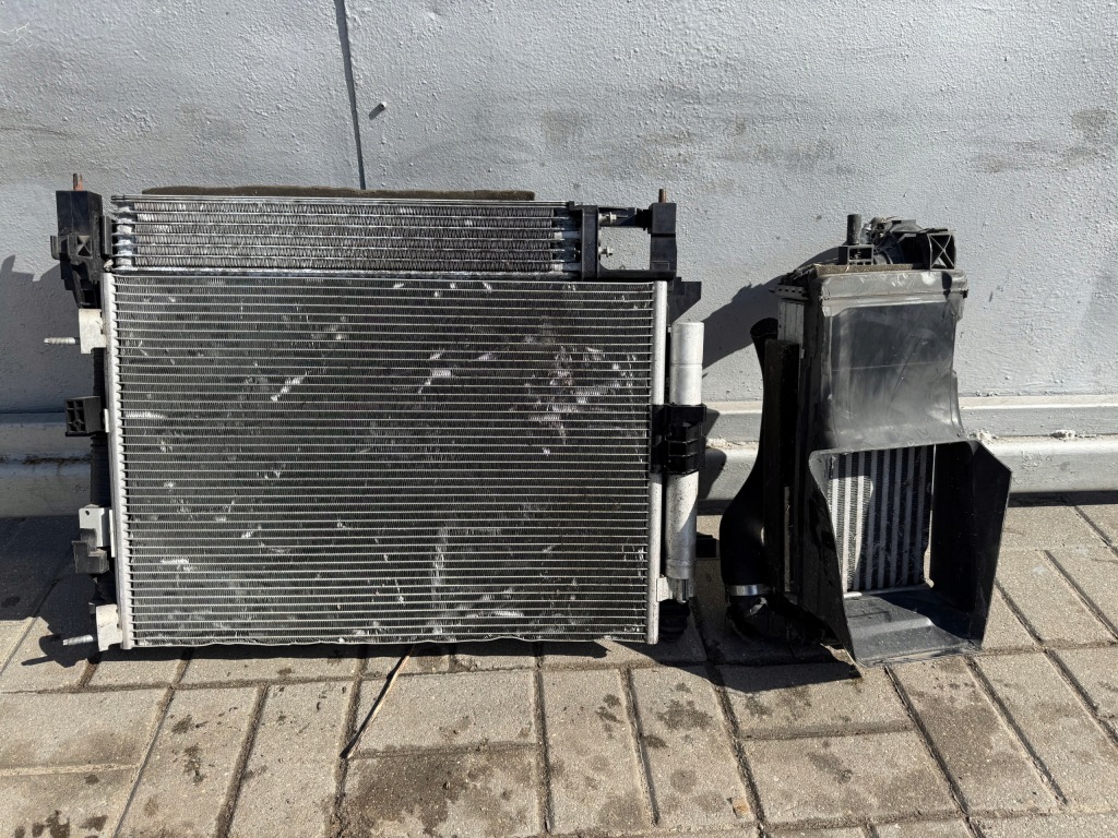 Капот бампер 6 x pdc лампи led перед ford focus mk3 рестайлінг Недорого