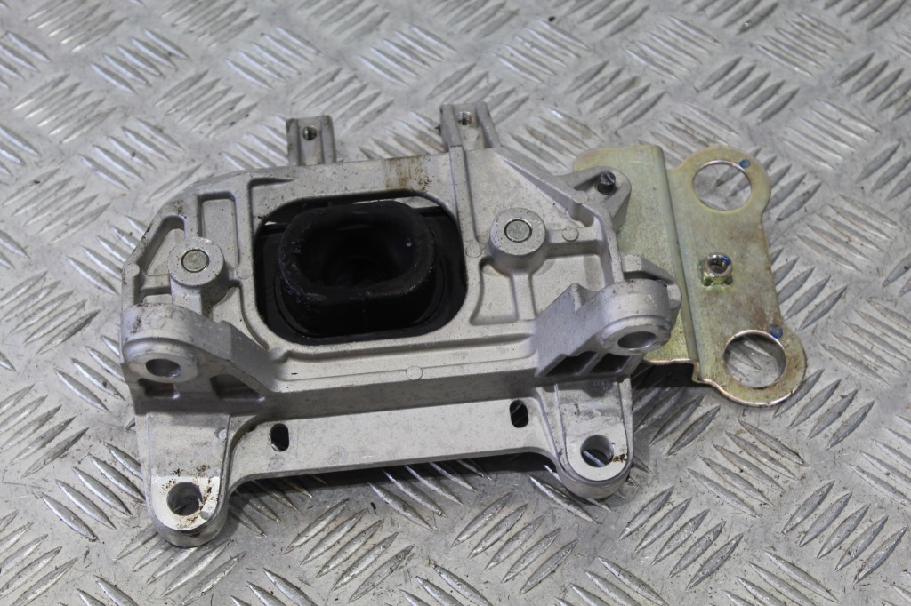 фото №1, Кронштейн подушка двигателя dacia duster ii 2