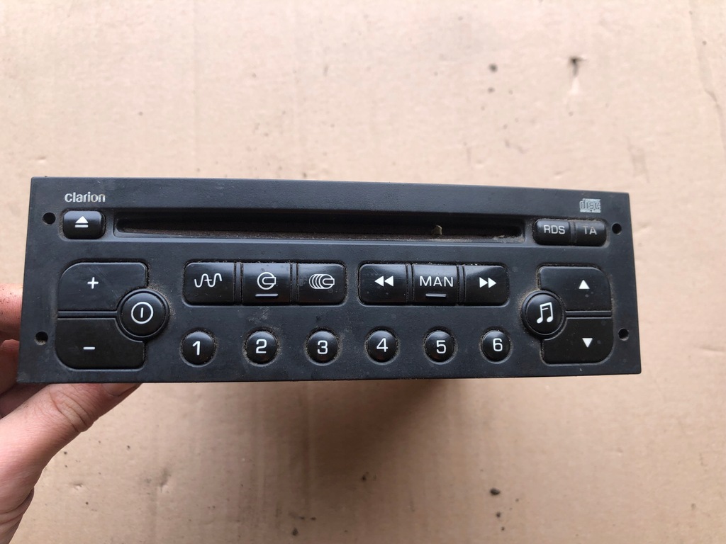 фото №1, Радио clarion peugeot 206 sw 03-09 96610423xt