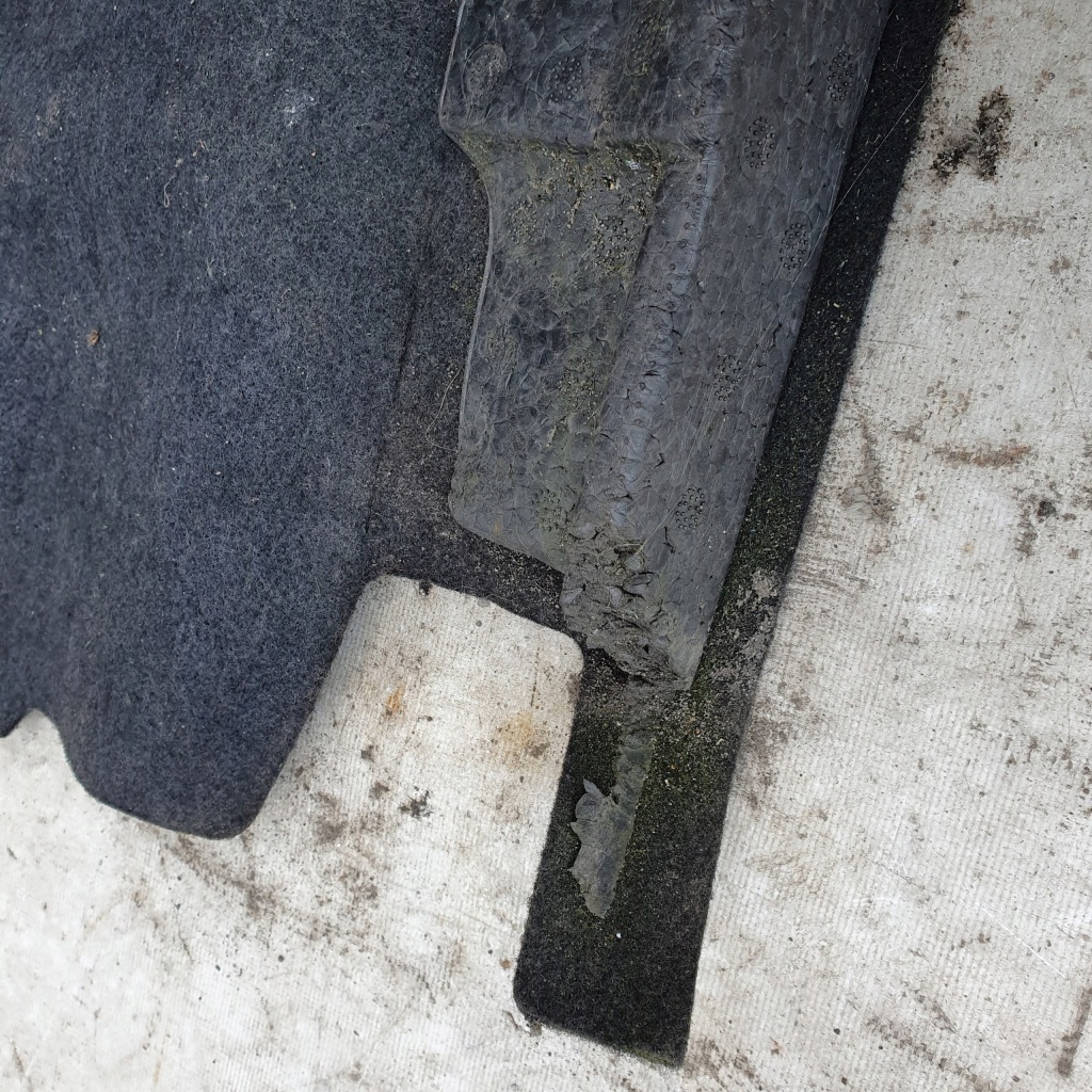 Обшивка багажника vw passat cc с Разборки