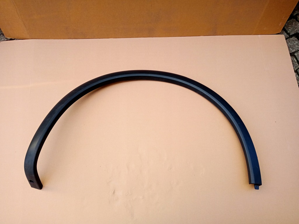 фото №1, Porsche cayrnne права молдинг крила задня 2010r-