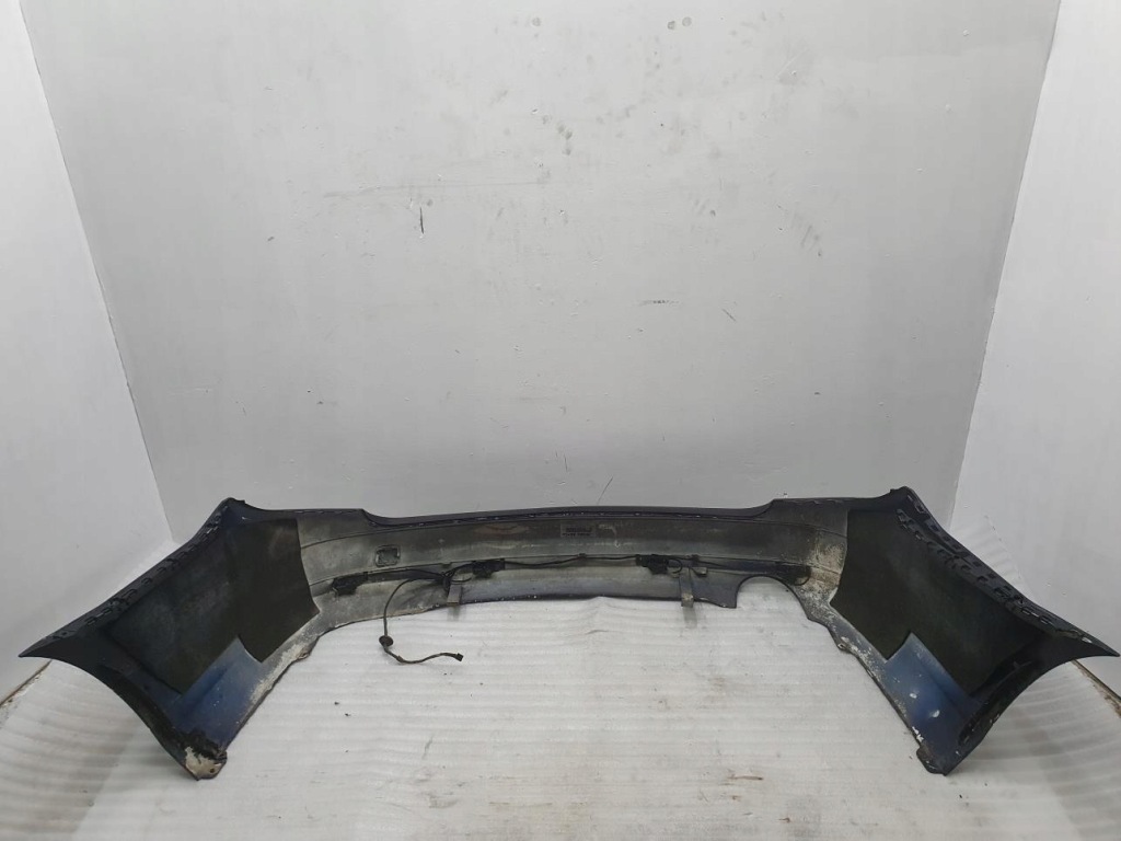 Бампер задний комплектный  pdc mercedes c-klasa w204 Оригинал