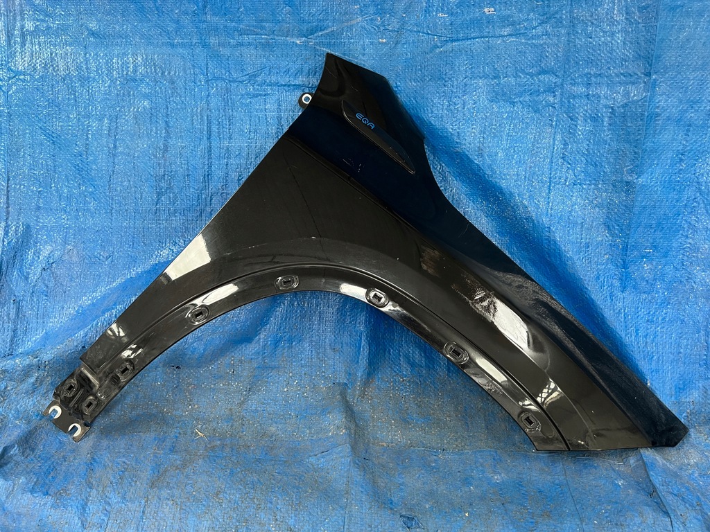 фото №1, Mercedes gla w247 правый передний крыло