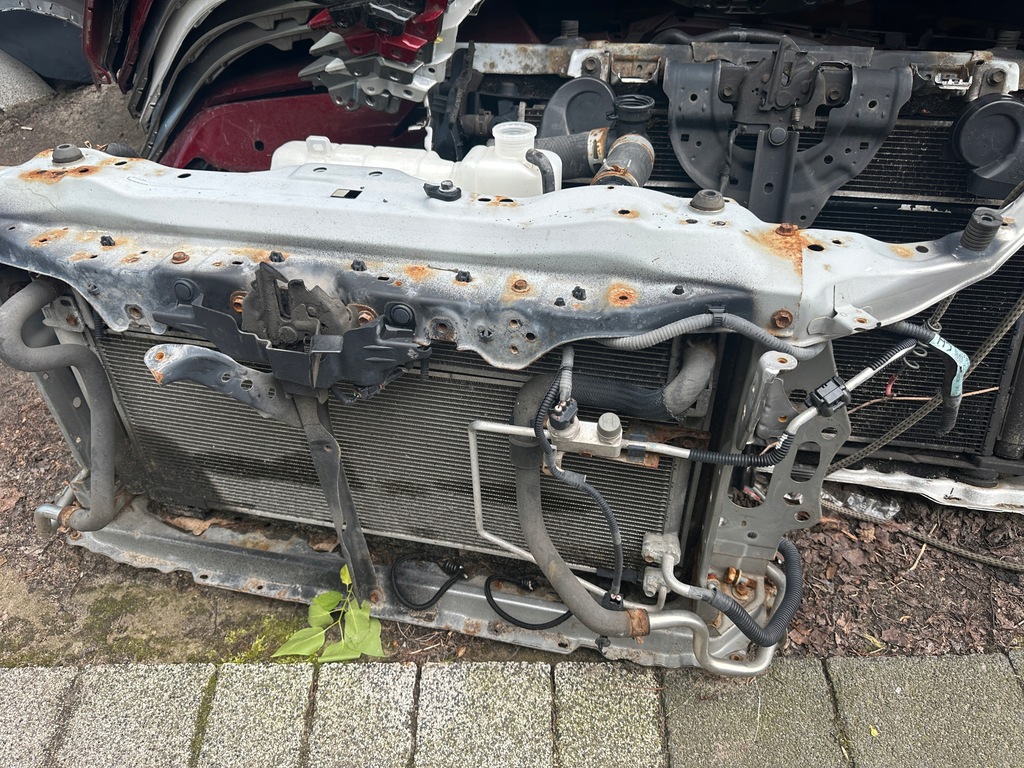 фото №1, Pas передній комплект радіатор europa lexus is 300h 2014-2020