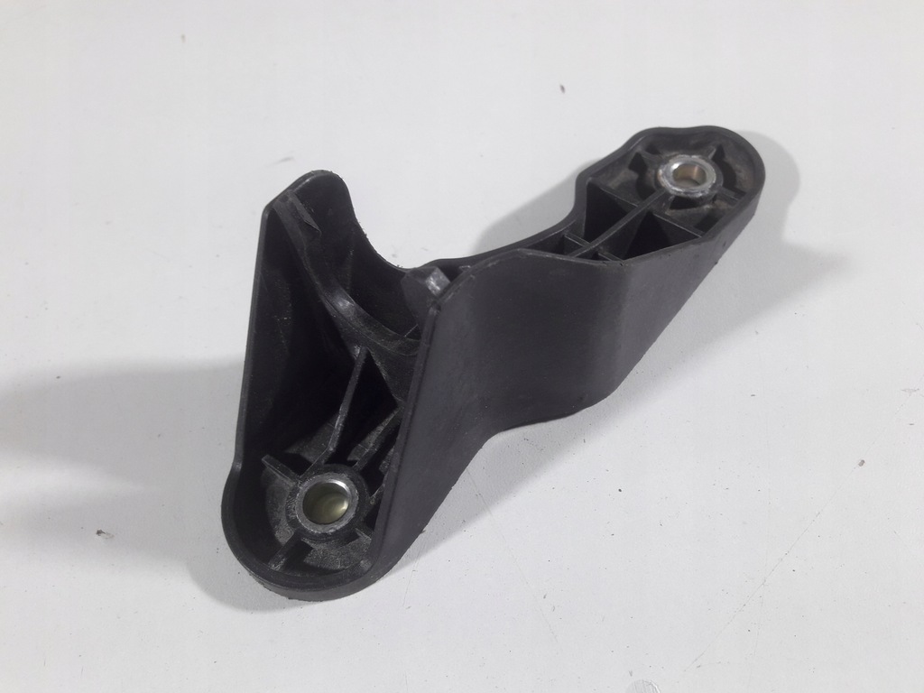 фото №10, Volvo v40 12- кронштейн тросів передач