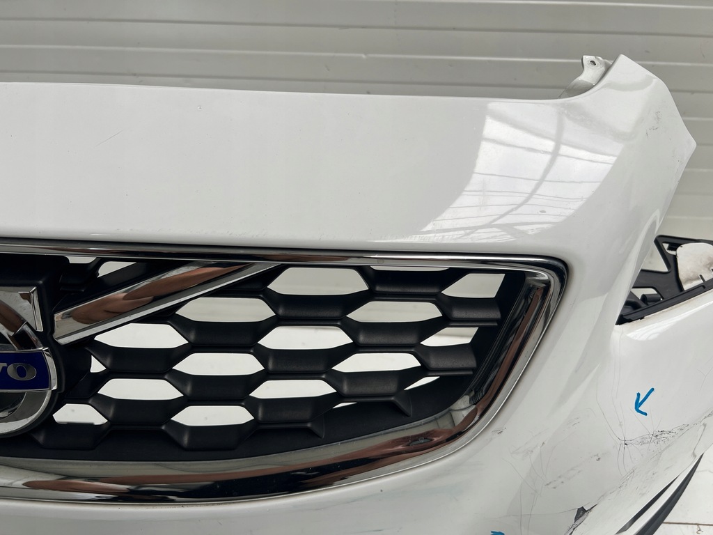 фото №12, Бампер перед передний решётка радиатора решётка радиатора volvo c30 lift