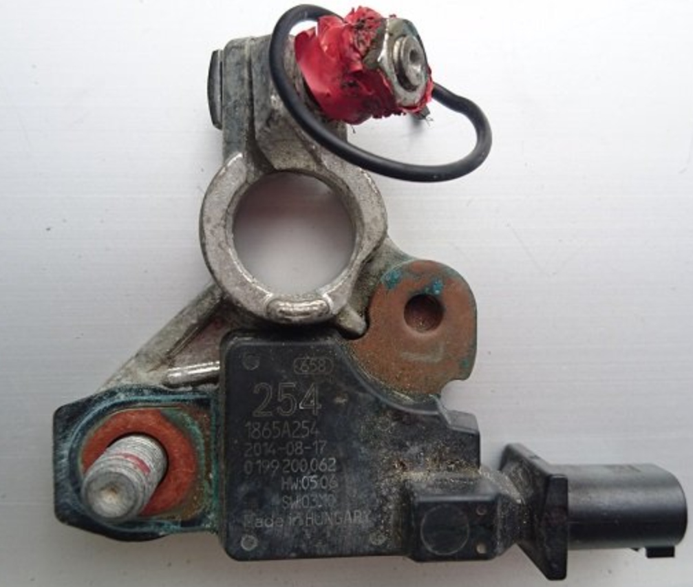 фото №1, Mitsubishi space star outlander 13 - клемма датчик