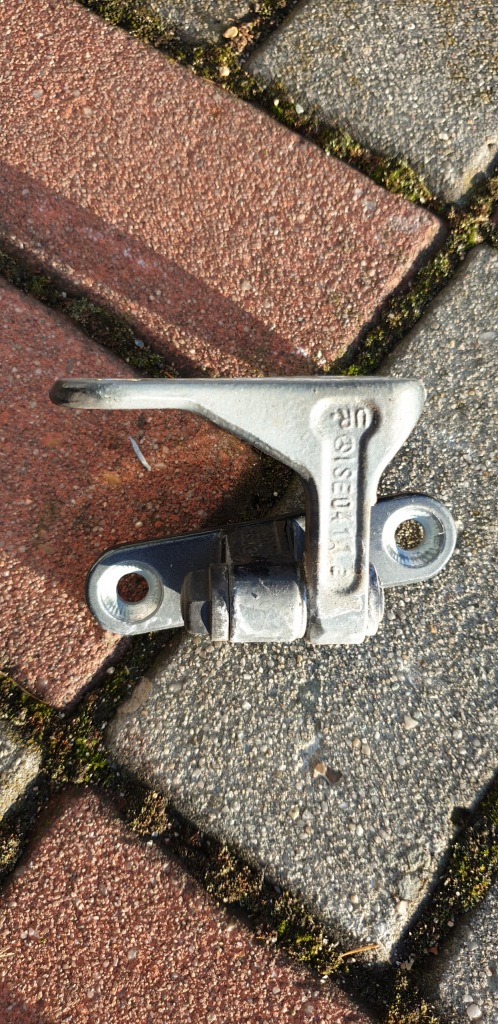 фото №3, Петля дверь перед правый нижний mercedes s w221