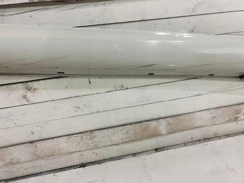 фото №12, Накладка порог левая mercedes w204 kombi 197 amg