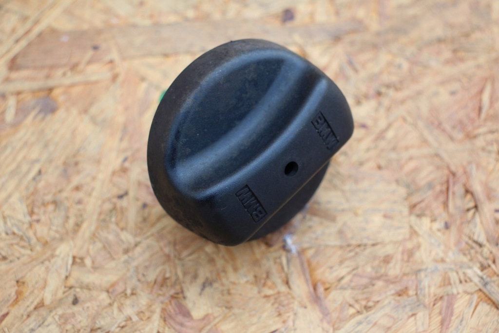 фото №1, Кришка заливної пального bmw e90 e87 e60 e46 e39 e38 бензин