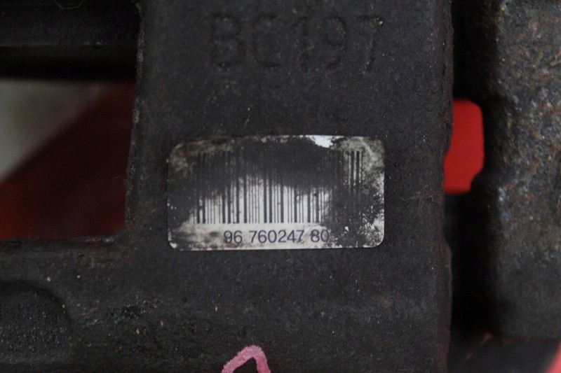 фото №6, Суппорт тормозной левый перед peugeot 301 1.2 vti